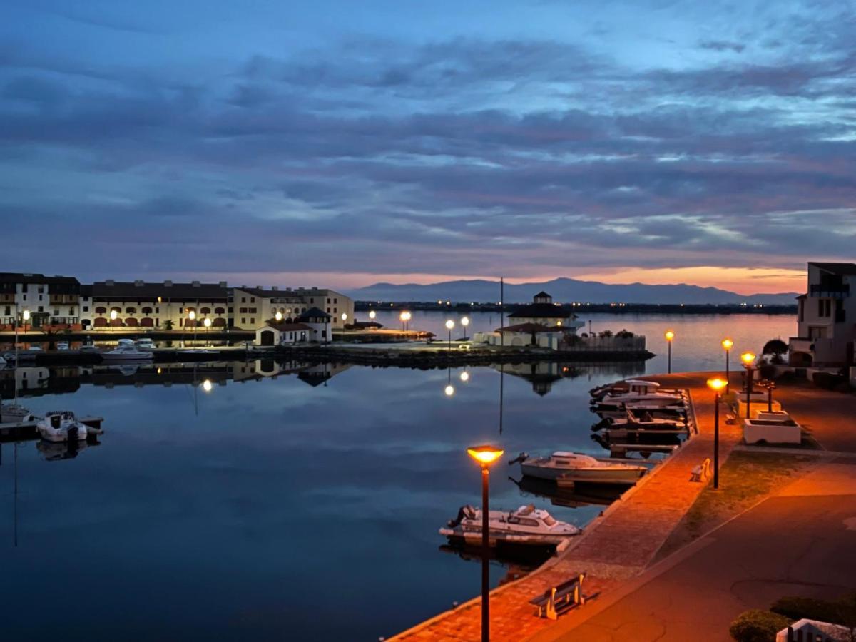 Ferienwohnung T2 Sur Marina Avec Vue Spectaculaire Le Barcarès Exterior foto